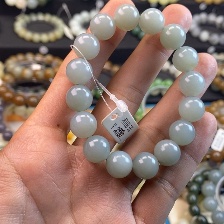 未镶嵌和田玉手链东*