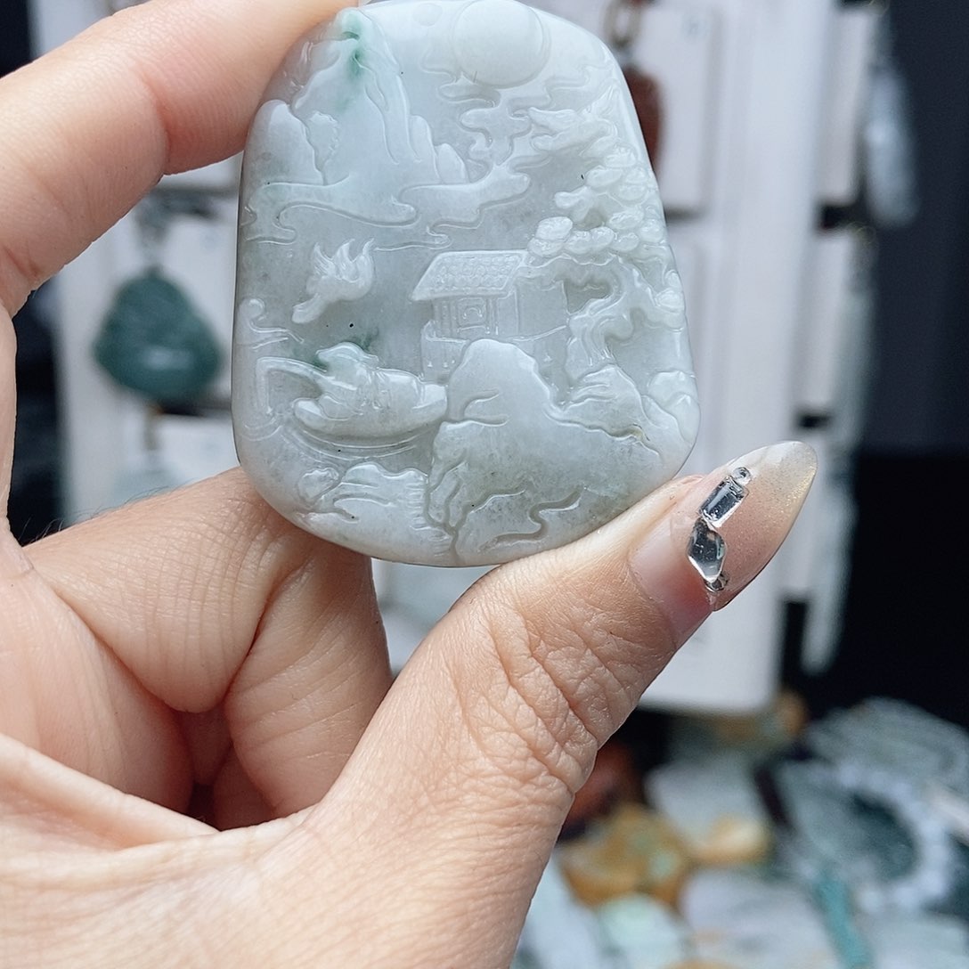 翡翠颈饰未镶嵌翡翠