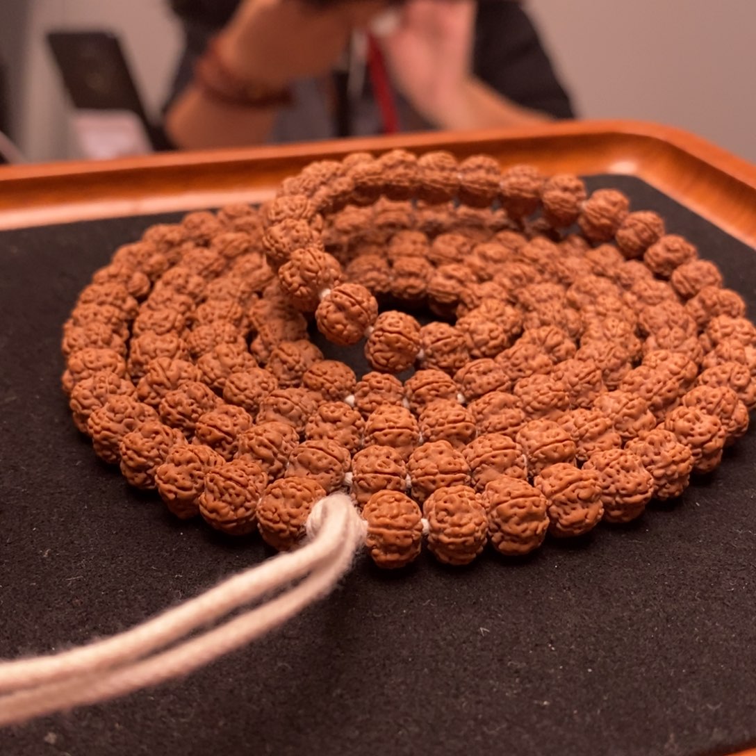 闫***0金刚菩提吊坠梅花108