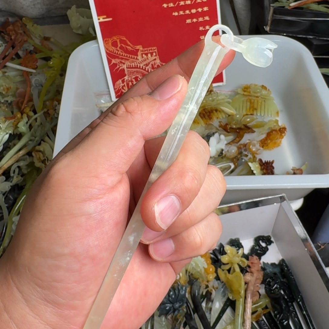 蛇纹石玉未镶嵌发饰