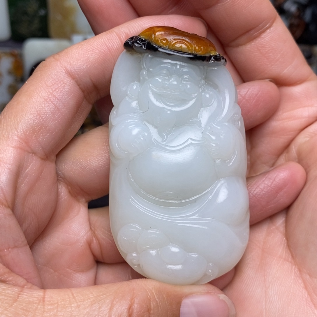 和田玉颈饰未镶嵌?****》