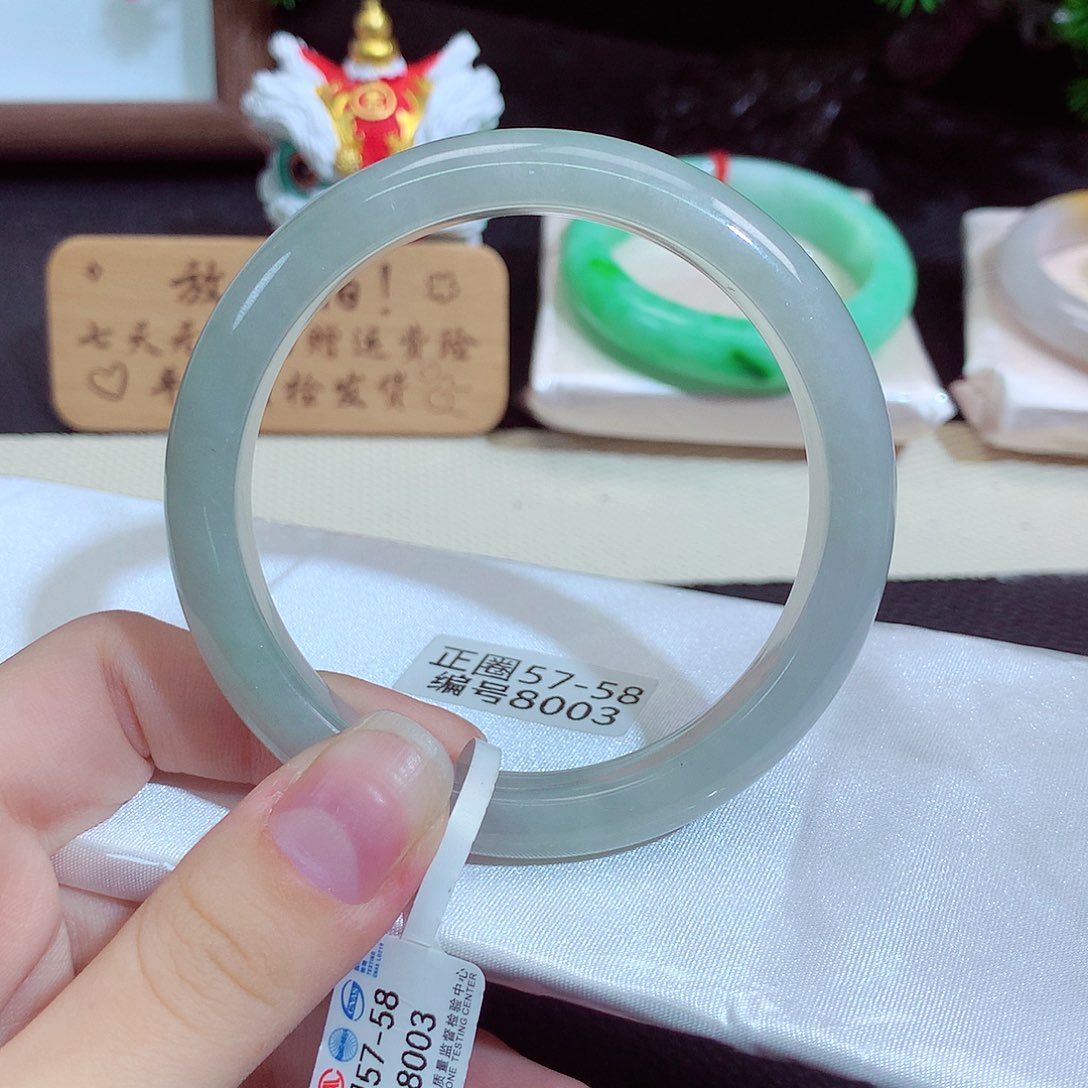 翡翠未镶嵌手镯8003