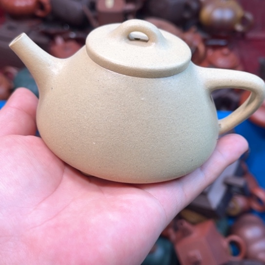 紫砂茶壶瑕疵……………………