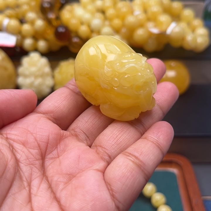琥珀未镶嵌珠宝奇石M45号貔貅