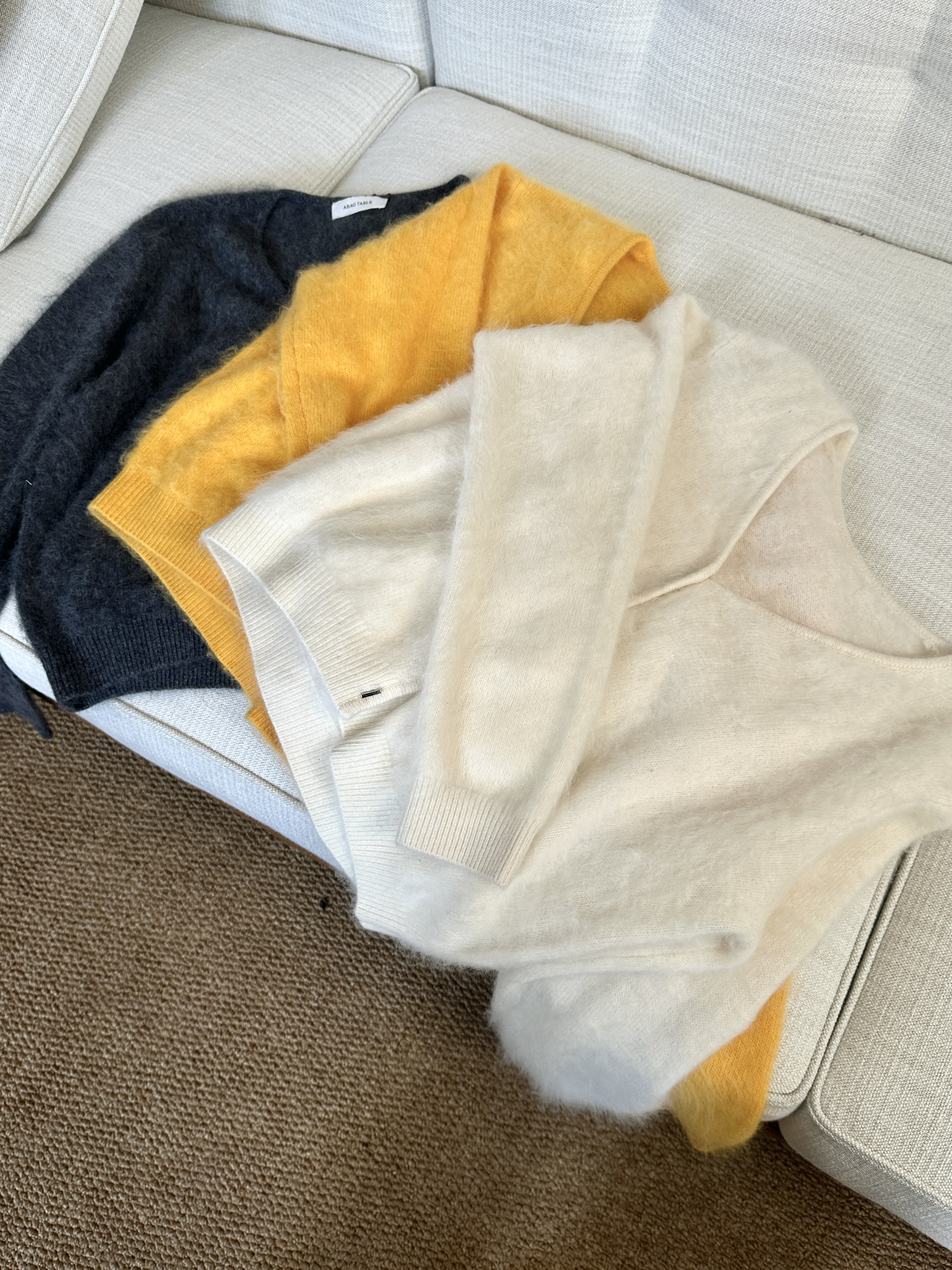 JIAO.AO【羊绒+羊毛】拉毛绒感V领慵懒感羊毛衫Y8883