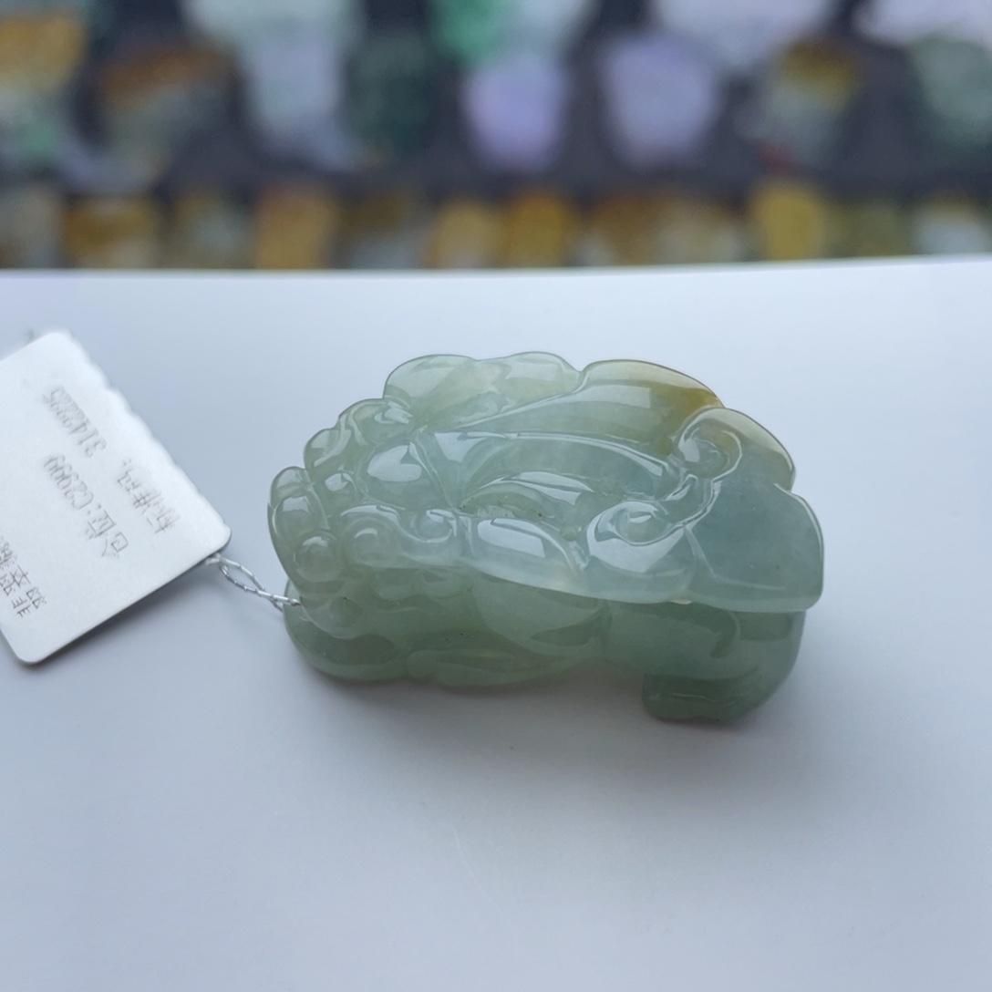 翡翠颈饰未镶嵌貔貅