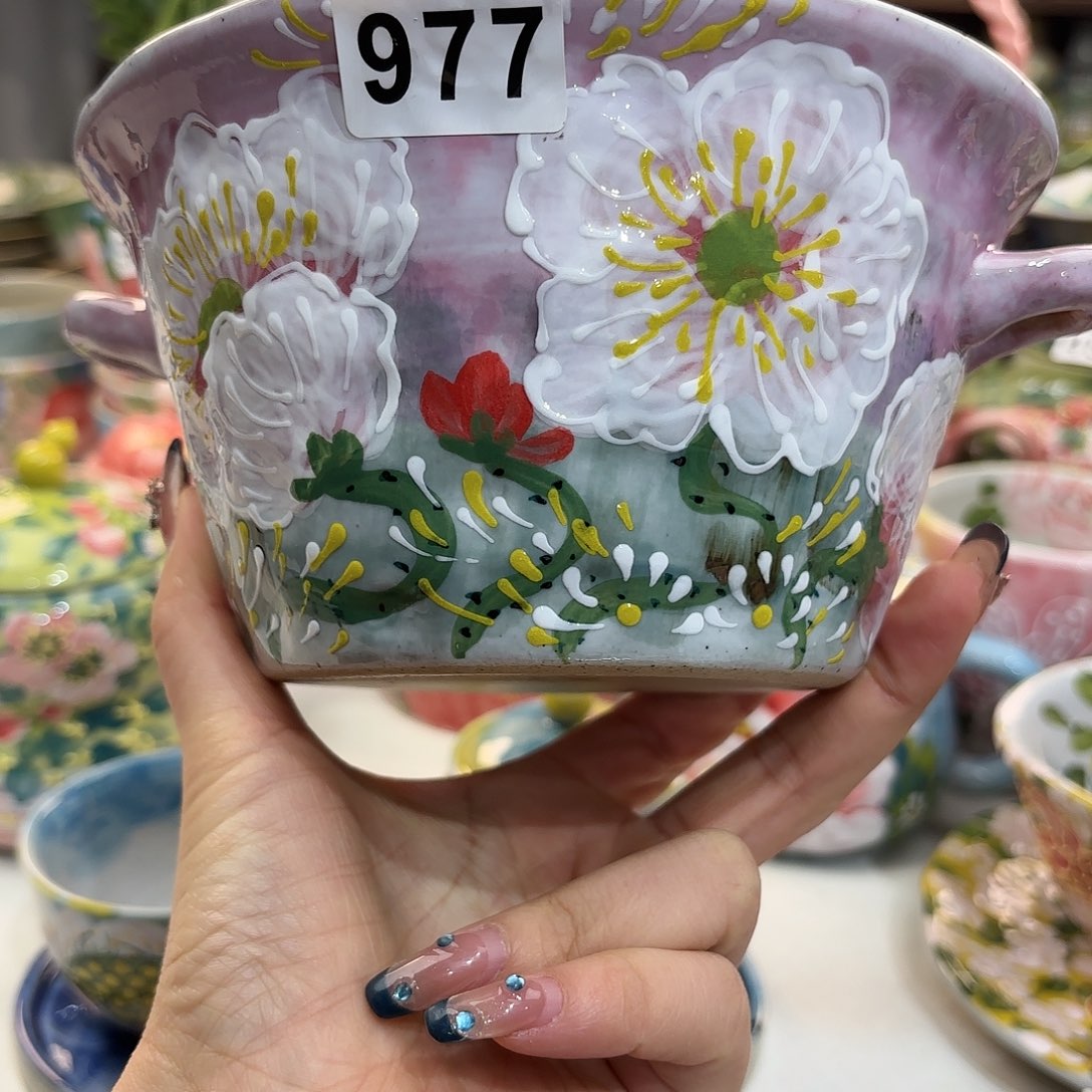 瓷片兔兔和大明星小学老师