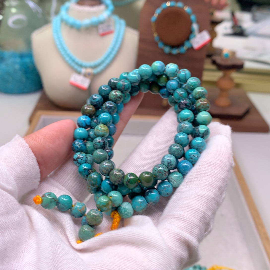 绿松石配饰未镶嵌