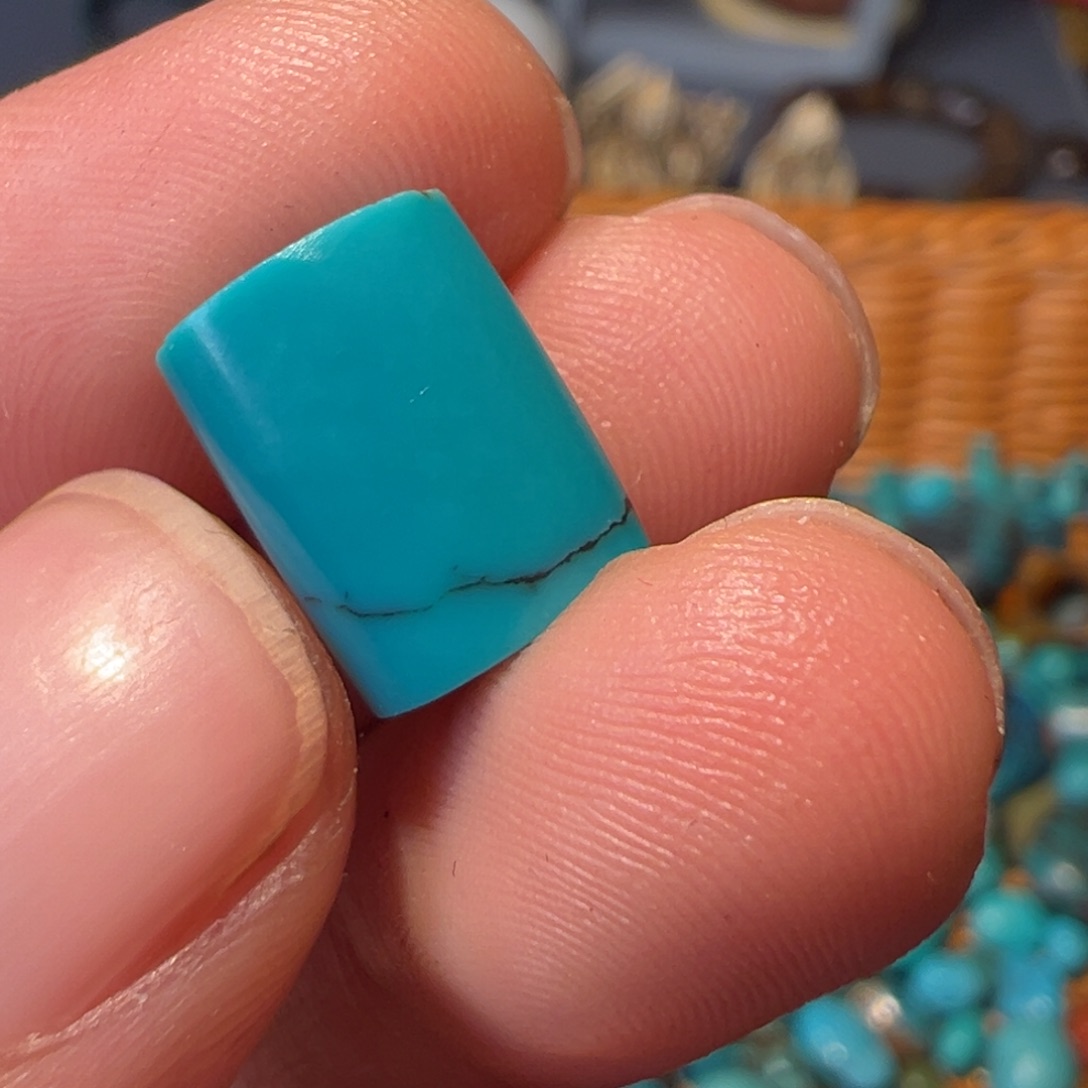 东***尊树脂吊坠（不含链）