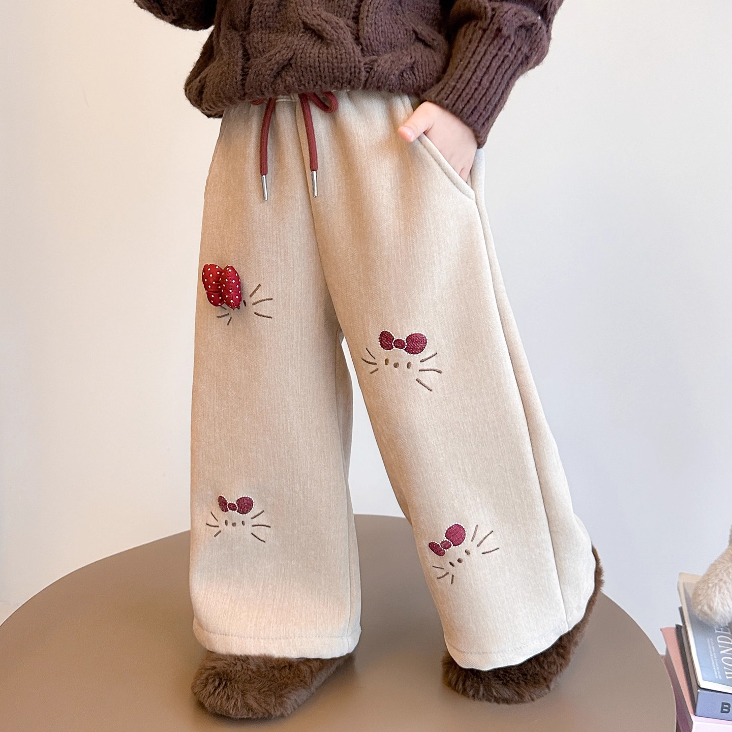 女童加绒裤2025新款冬季阔腿裤保暖加厚儿童直筒裤洋气宝宝冬装裤