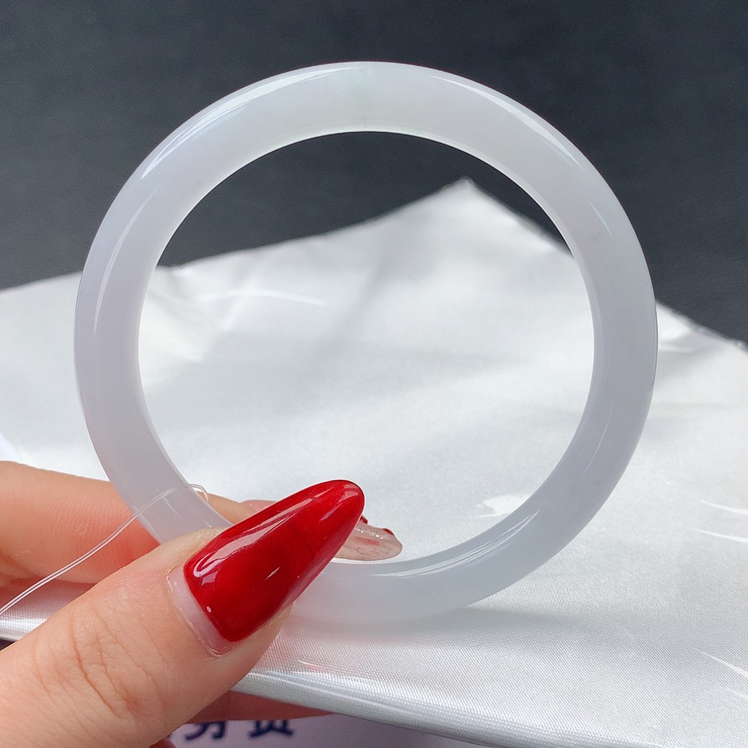 翡翠手镯未镶嵌75 圆55