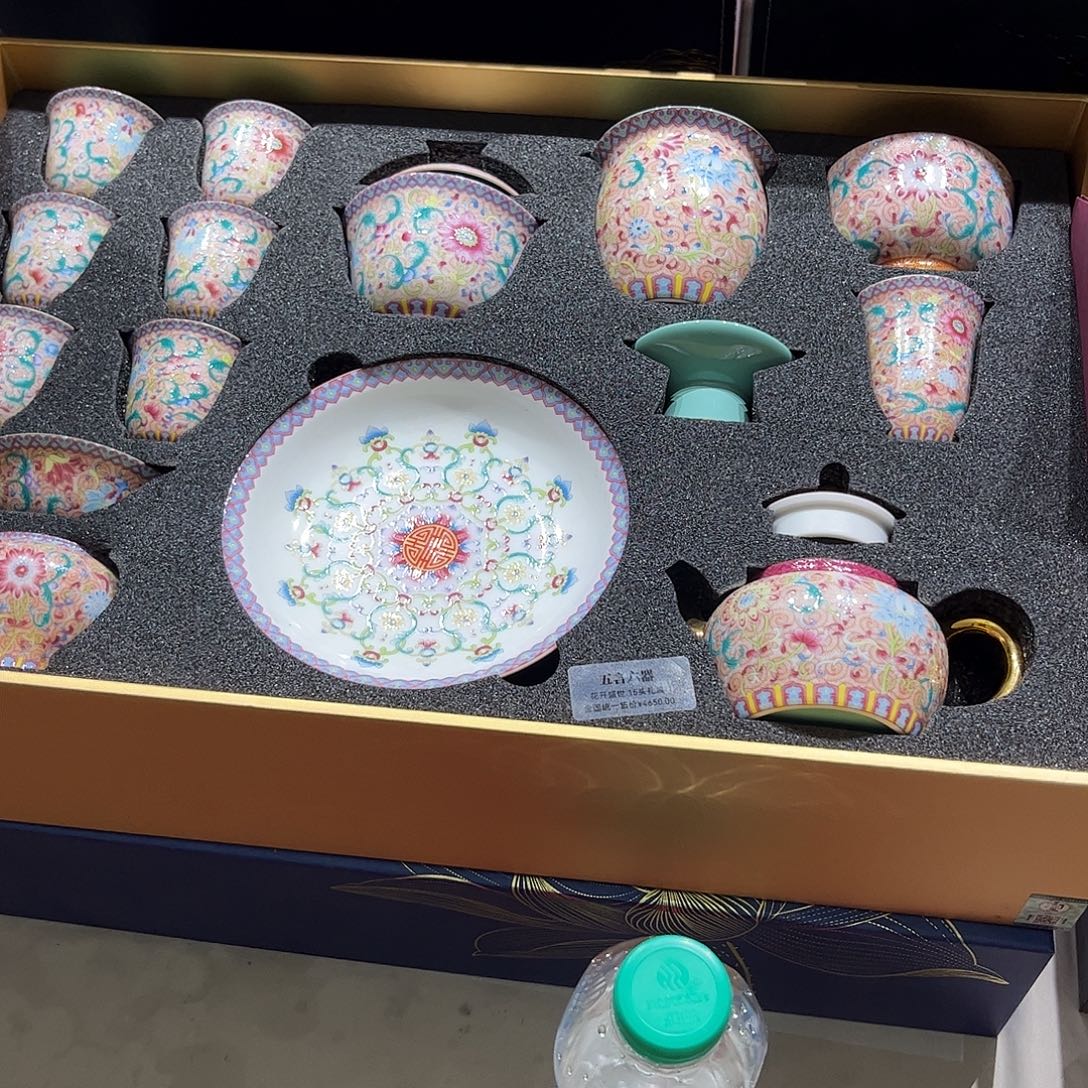 i***8景德镇陶瓷艺术品
