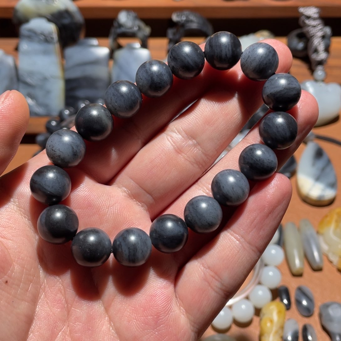 和田玉手串未镶嵌