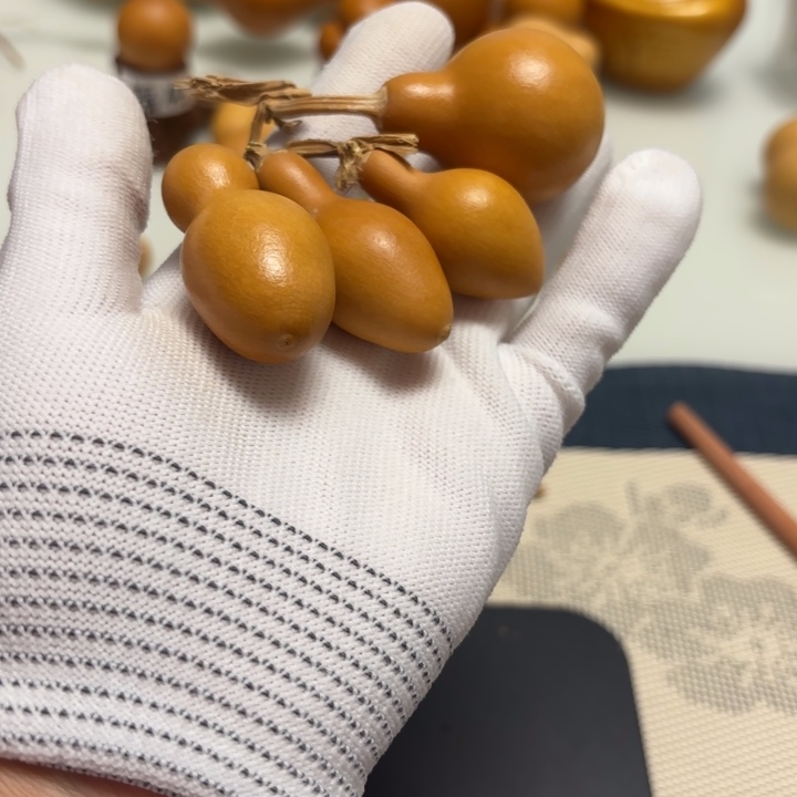 庸***、天然手捻老皮葫芦