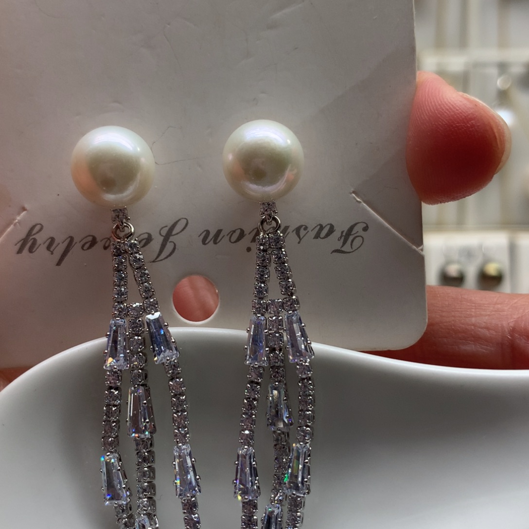 银S925镶嵌耳饰淡水珍珠