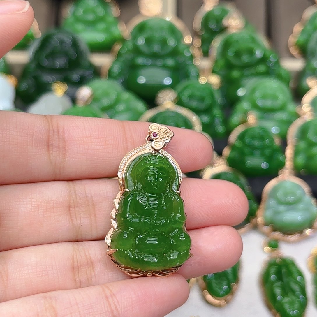 和田玉（碧玉）颈饰18K金镶嵌