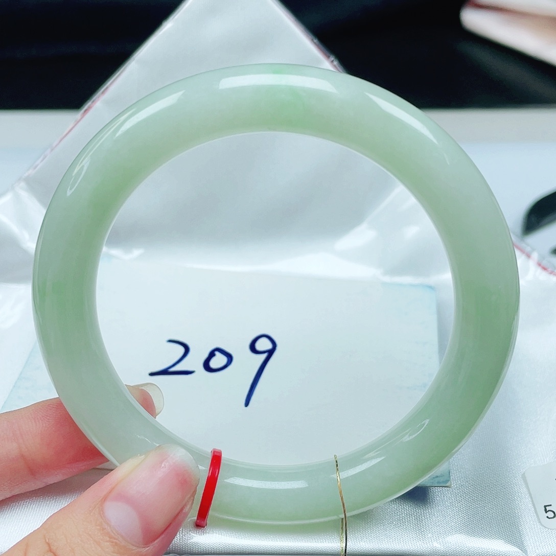 翡翠未镶嵌手镯（圆镯）圆条59