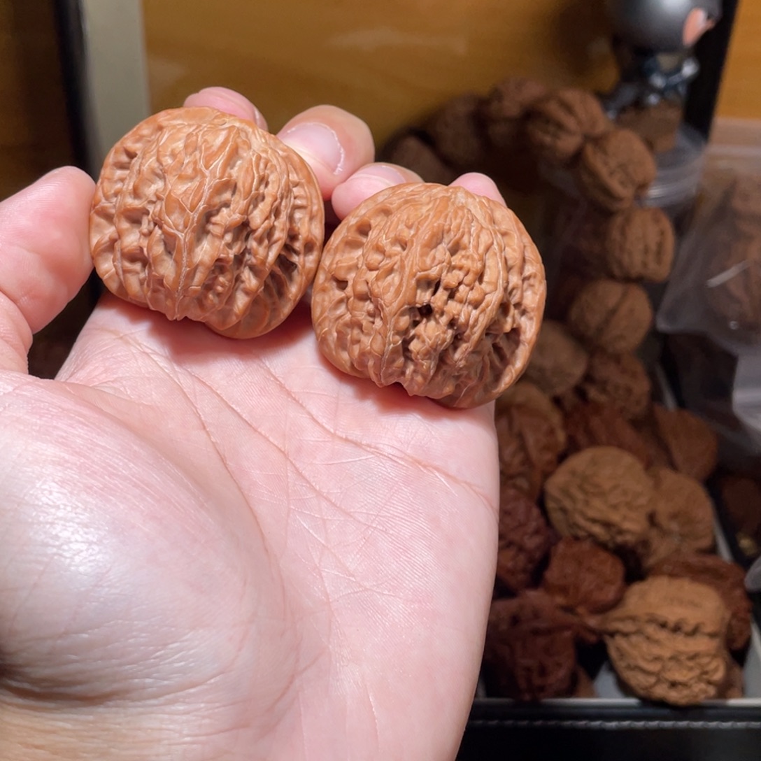 我***琪41➕房山血磨盘狮子头