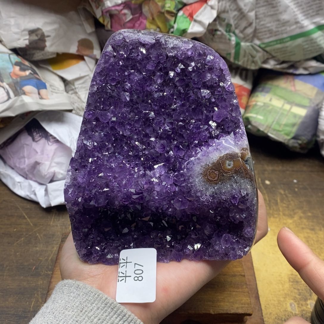 紫晶乌拉圭未镶嵌