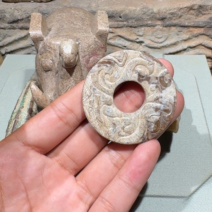 和田玉（糖玉）未镶嵌颈饰用**黄