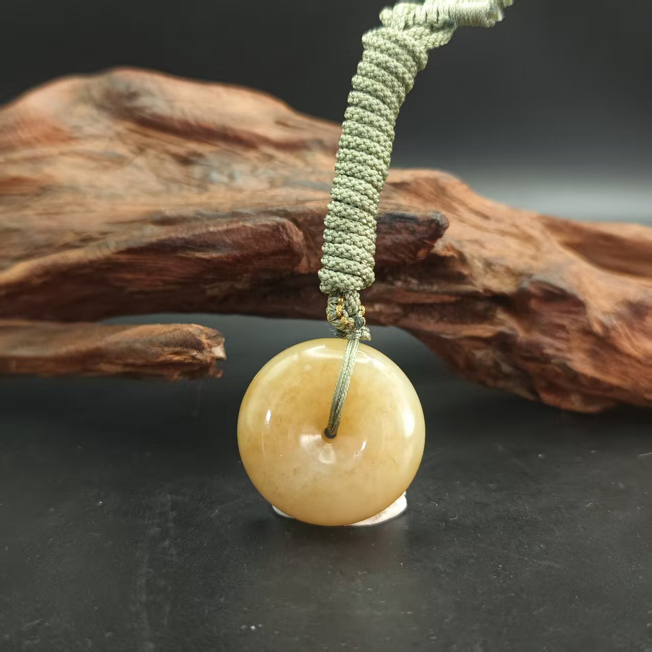 Q和田玉糖白平安扣吊坠1052