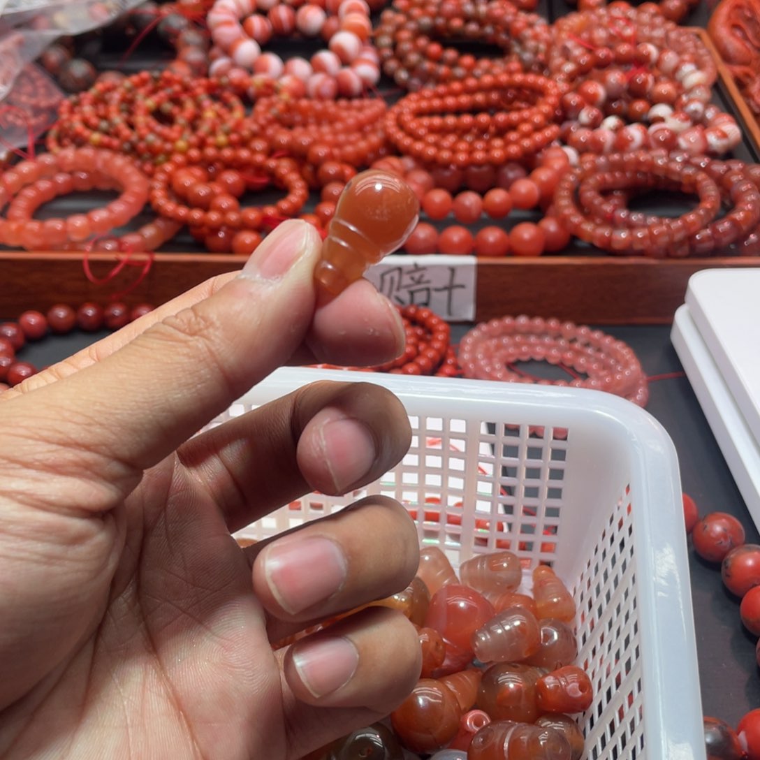 南红玛瑙手链未镶嵌