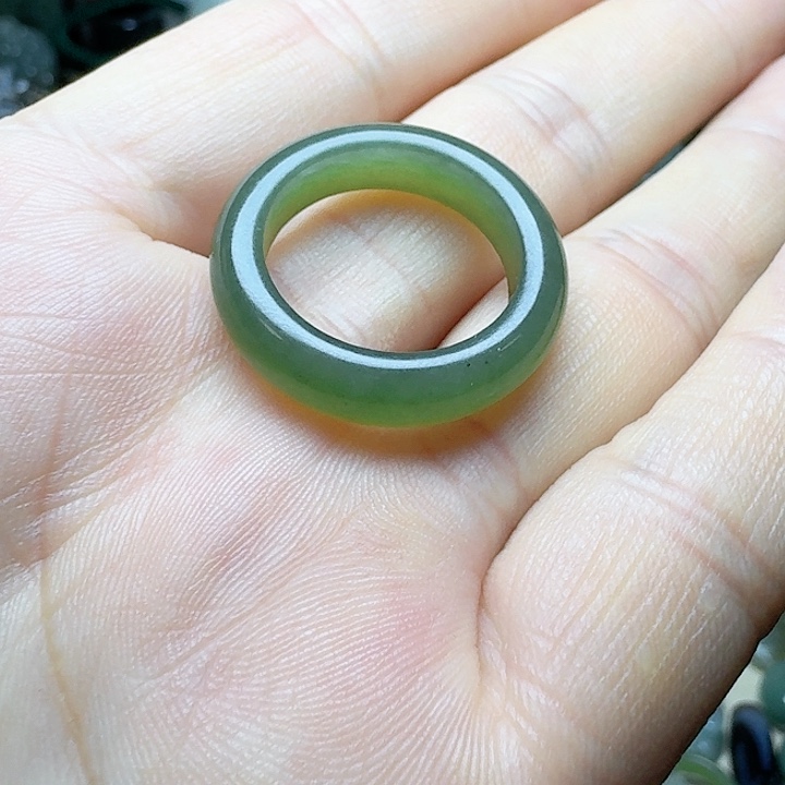 和田玉（青玉）未镶嵌珠宝奇石