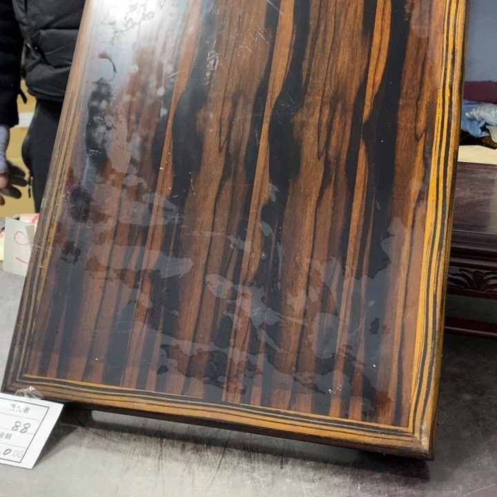 铁***客条纹乌木类桌工艺品