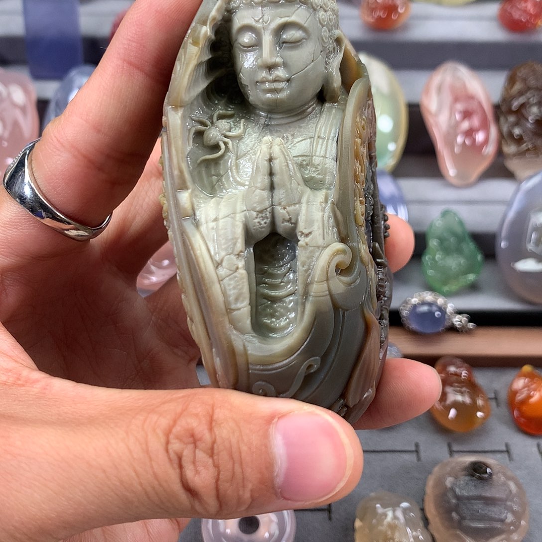 玛瑙/玉髓颈饰未镶嵌风***人