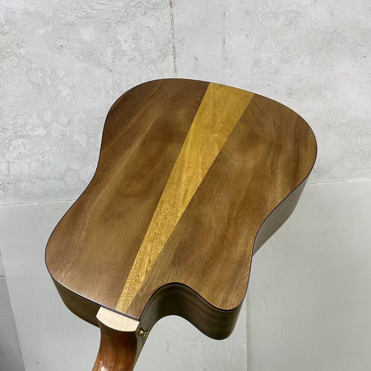 森骉吉他单新品尝鲜民谣吉他胡桃木金丝木森骉吉他厂家大章鱼