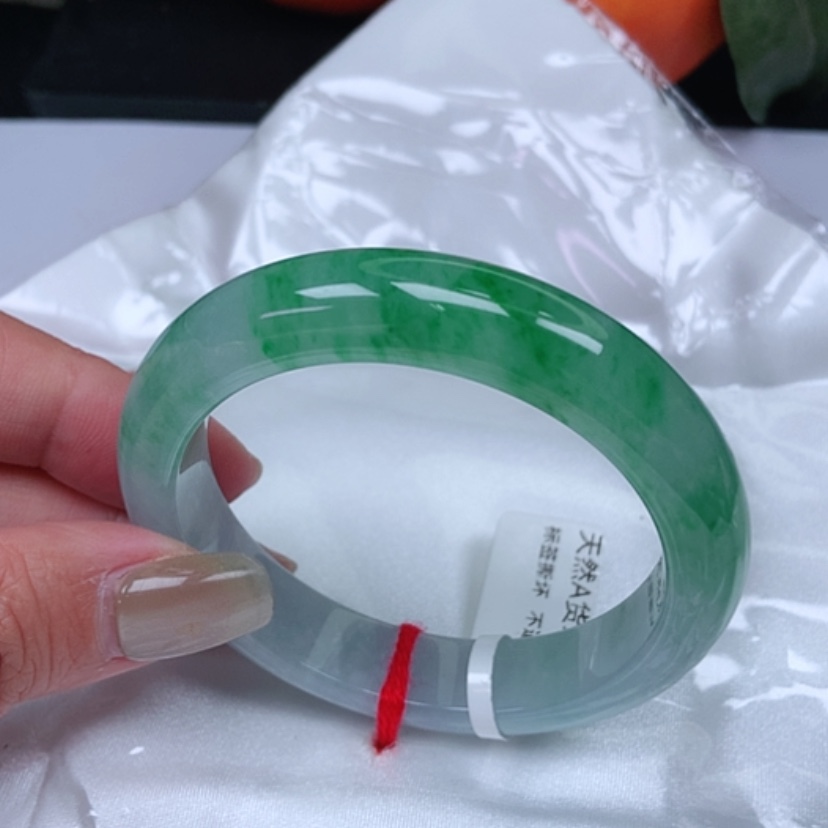 【闪购商品】翡翠手镯未镶嵌，