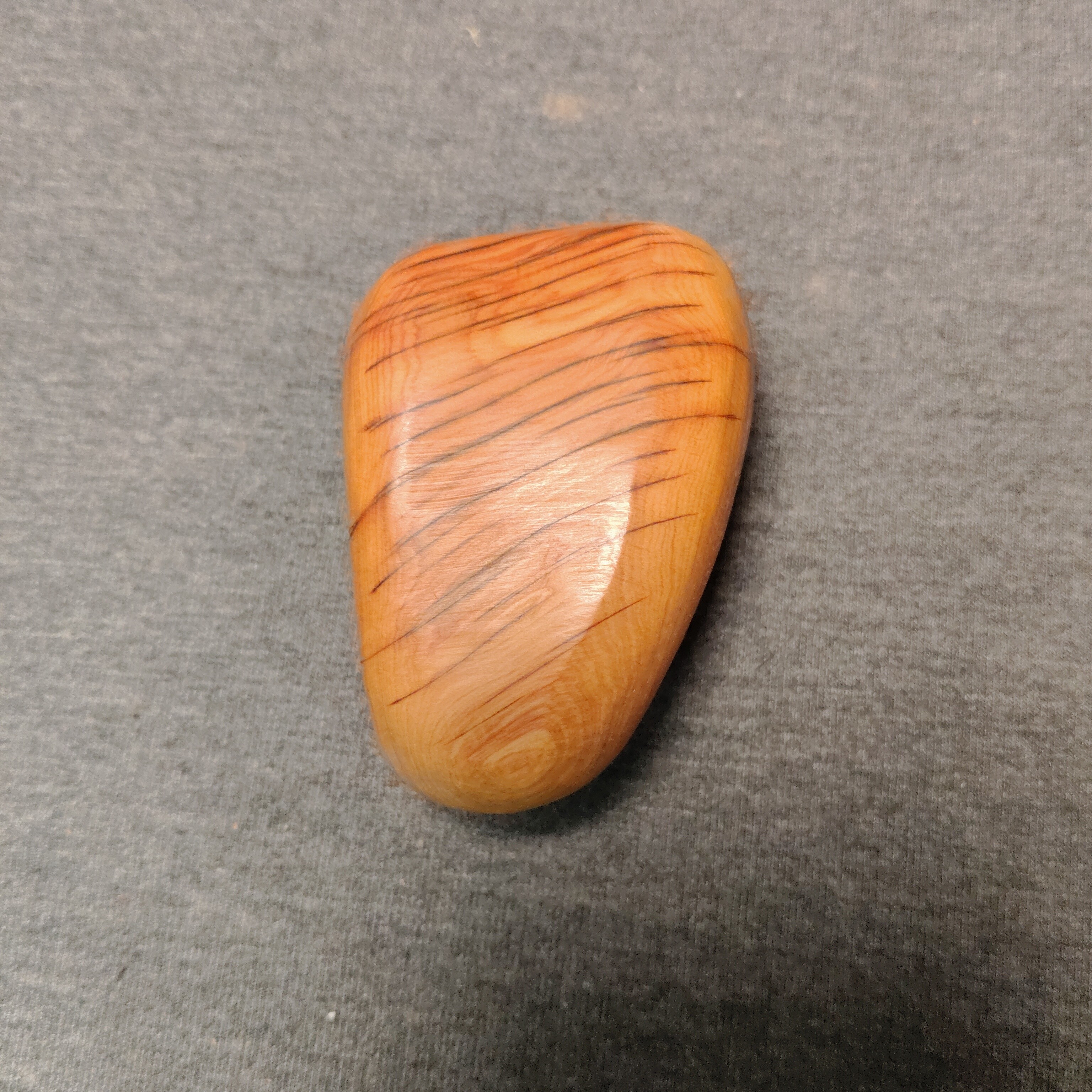 手把件10元一个，3个以上包邮。