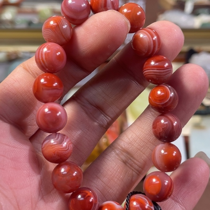 颈饰未镶嵌南红玛瑙向**好