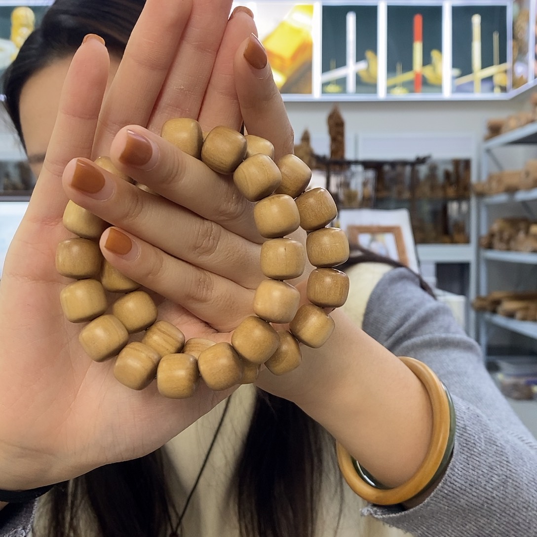 其他檀香木2号仓老山檀13*14单圈花色