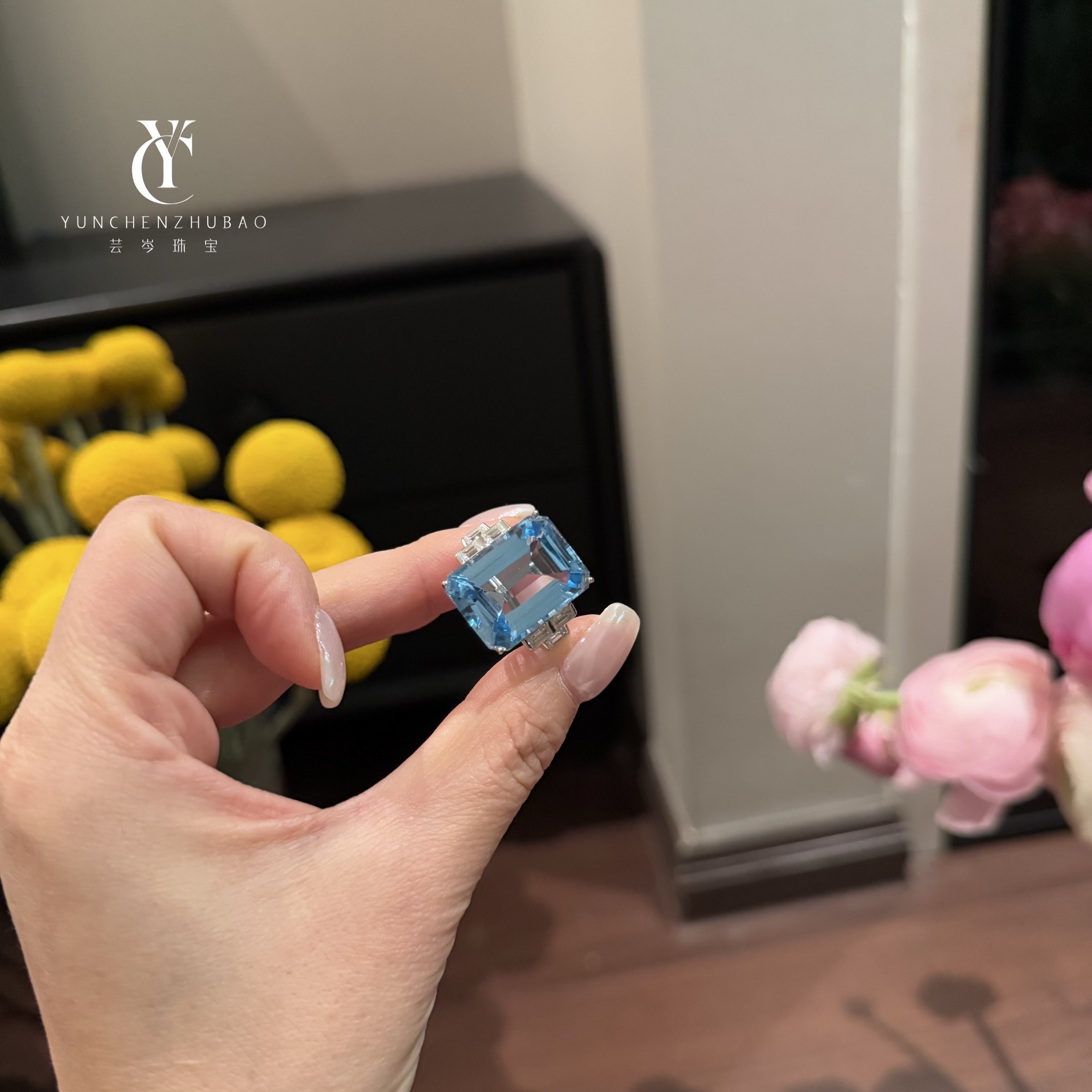 蓝蓝色轻奢托帕石1k金戒指（18圈口）