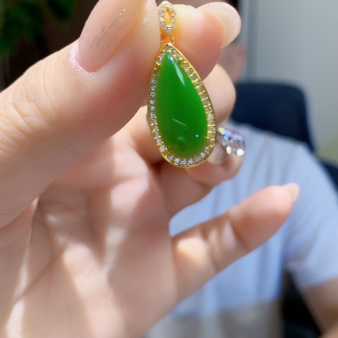 和田玉（碧玉）银S925镀金镶嵌颈饰