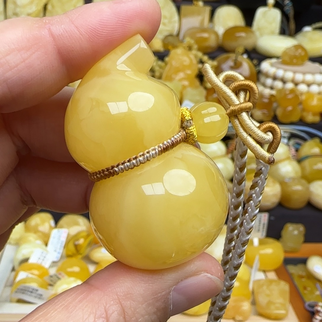 琥珀套链未镶嵌天然俄料鸡油黄蜜蜡葫芦吊坠