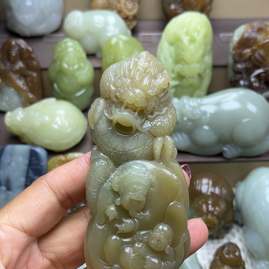 和田玉未镶嵌挂件