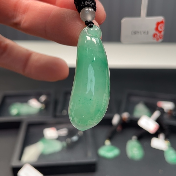 石英质玉吊坠(赠链)合金