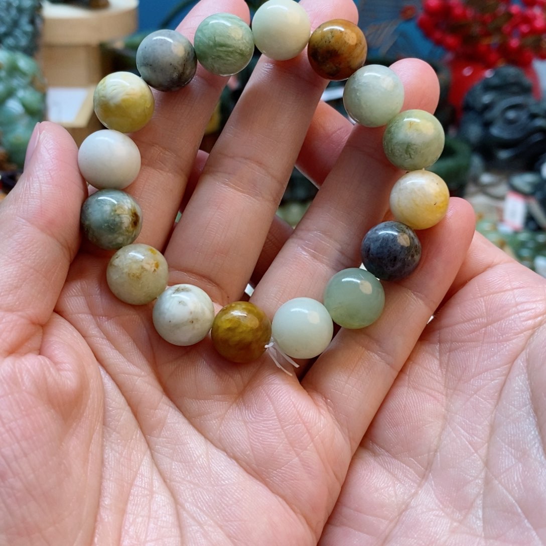 蛇纹石玉手串未镶嵌