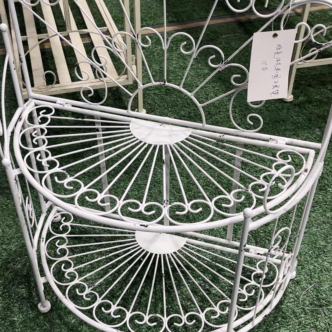 ㊍***每花架置物架上还有小