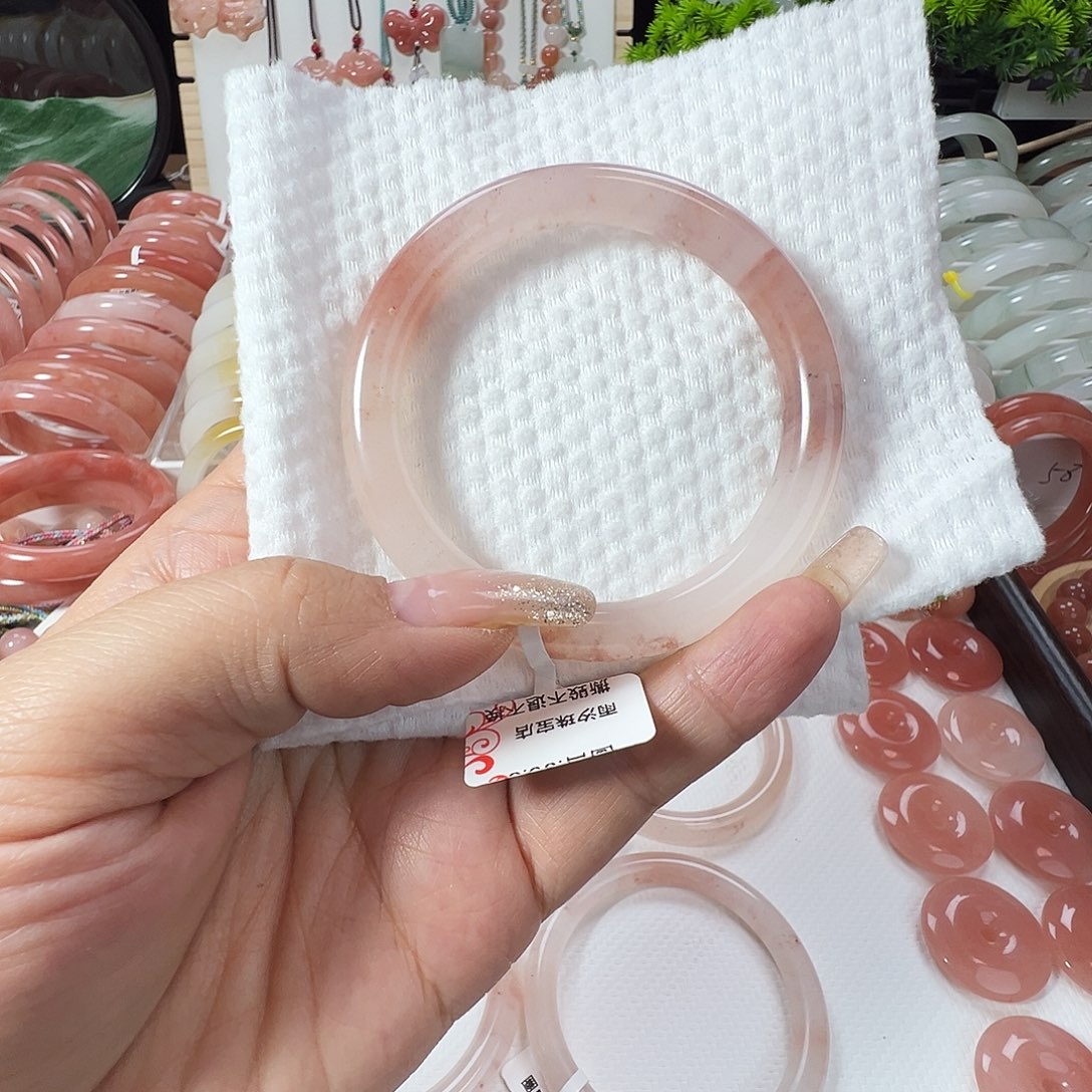 F***2石英质玉（金丝玉）未镶嵌手镯