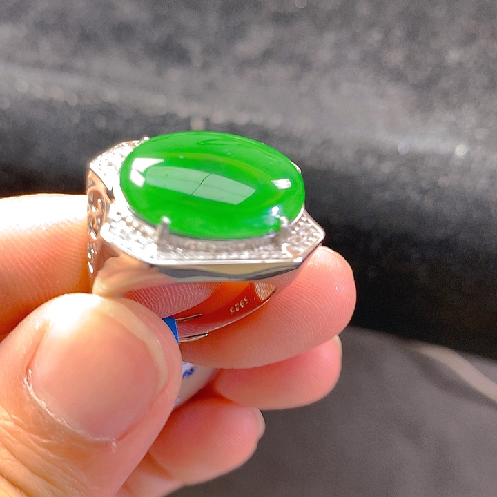 【闪购商品】翡翠颈饰银S925镶嵌翡翠