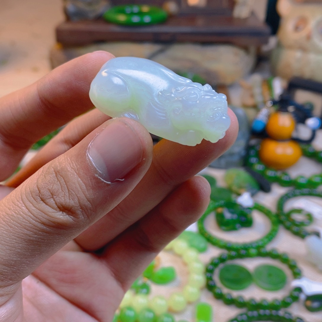 和田玉颈饰未镶嵌