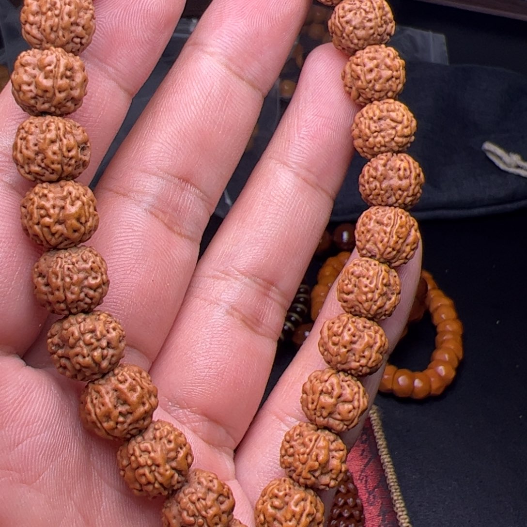 把件猴头核桃噢看看