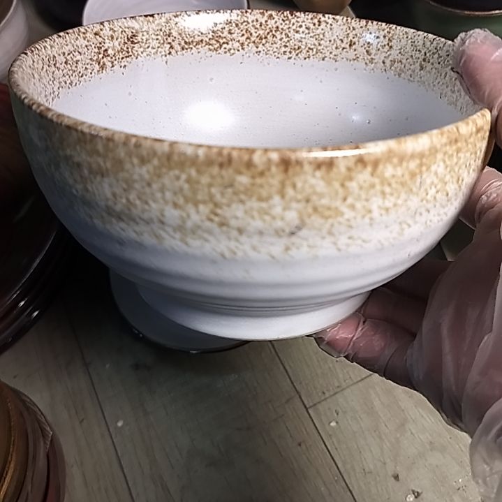 盘瓷片陶瓷杯盘壶碗都有