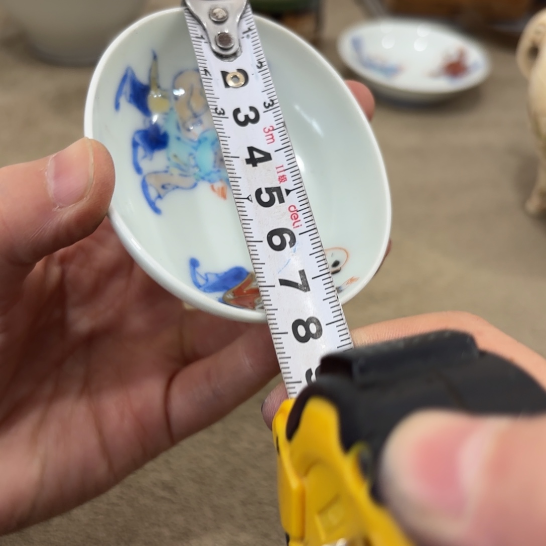 瓷片非常好看漂亮的物品 m. 