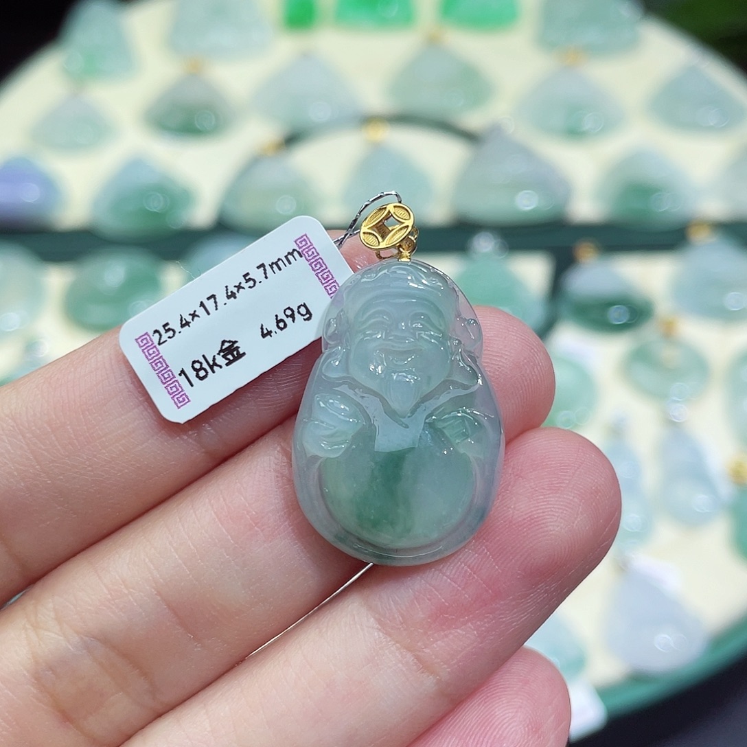 颈饰18K金镶嵌翡翠财神