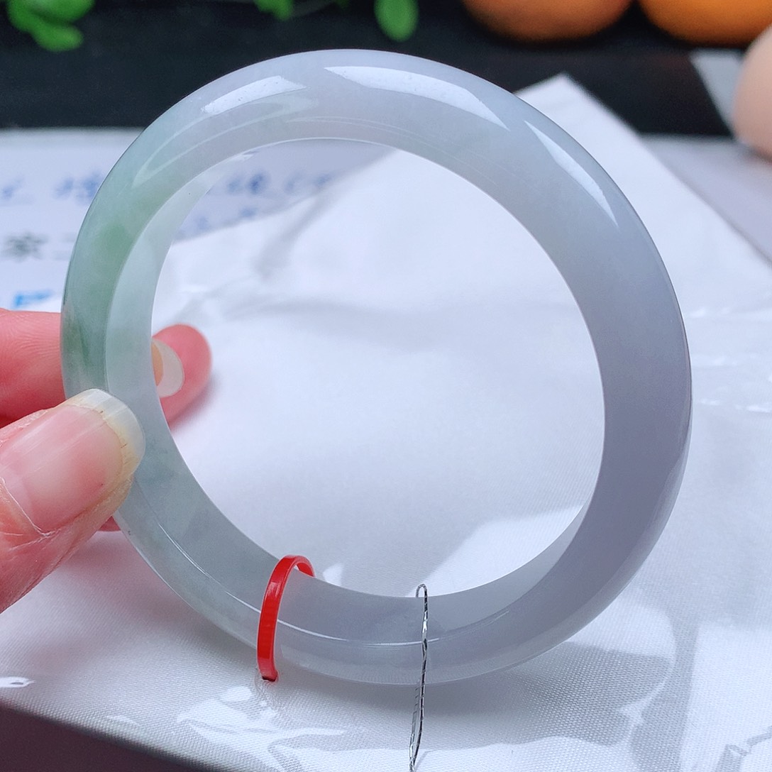 翡翠手镯未镶嵌57圈