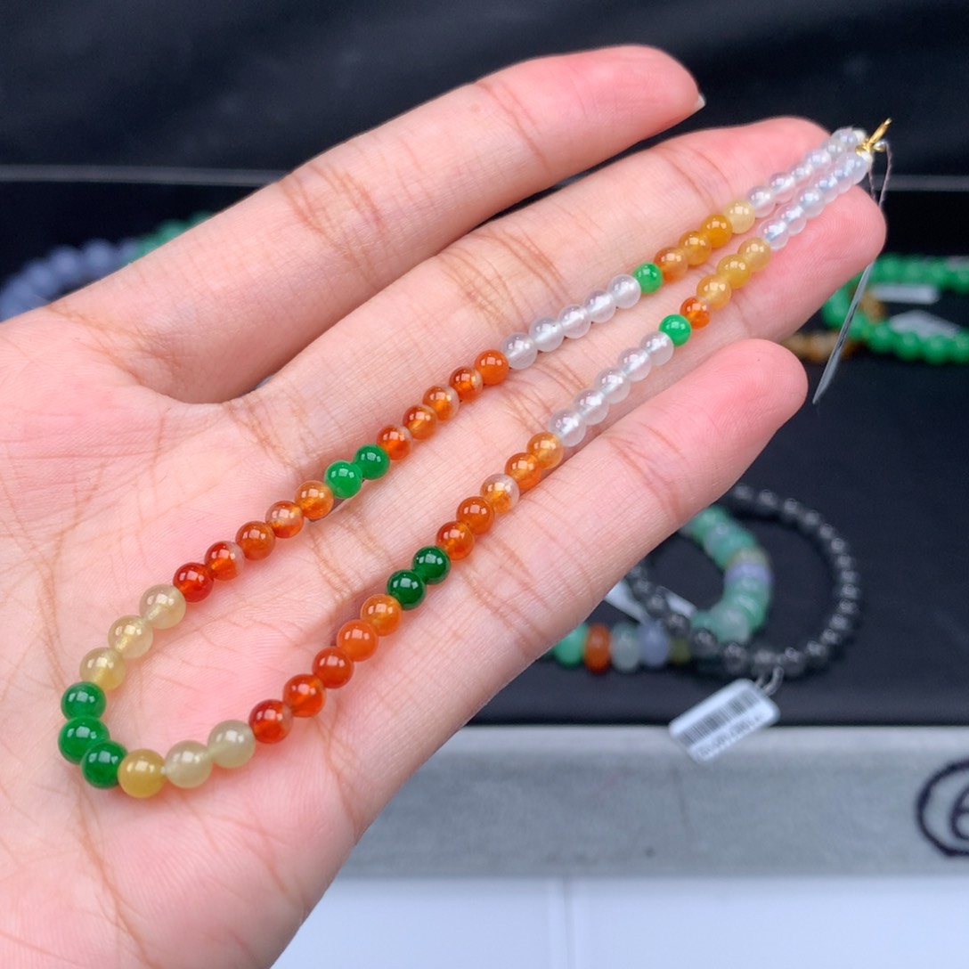 翡翠手链未镶嵌卡